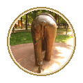 Памятник басне Крылова "Слон и Моська"