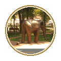 Памятник басне Крылова "Слон и Моська"
